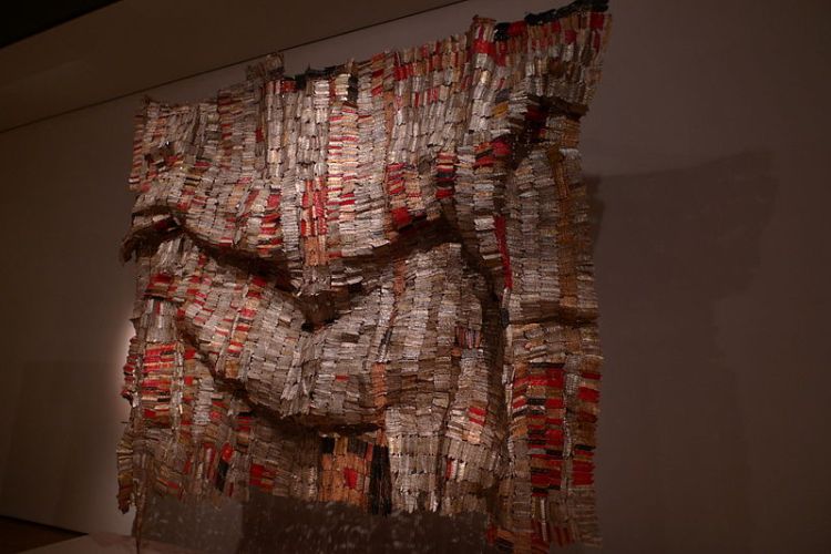 El_Anatsui_-_Man's_Cloth