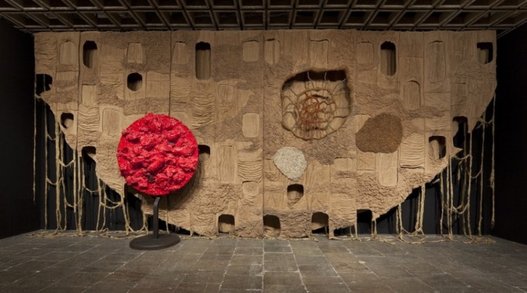 piotr-uklanski-the-year-we-made-contact-2010r