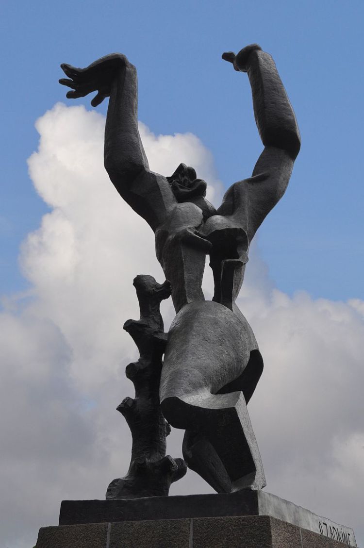 Ossip_Zadkine_2007_01